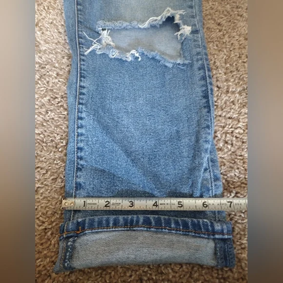 Blank NYC Distressed Ripped Ankle Jeans Size 31 - Picture 8 of 8